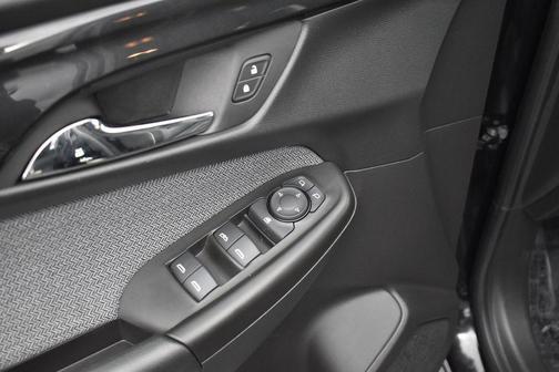 Mosaic Black Metallic 2025 Chevrolet Trailblazer LT