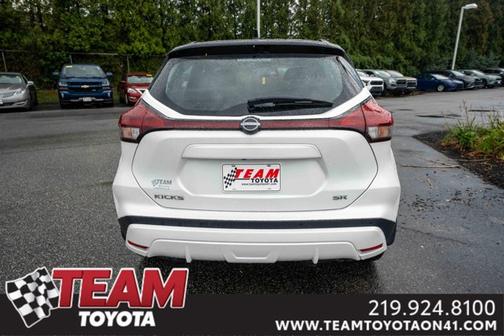 2023 Nissan Kicks SR