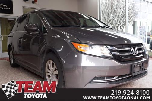 Photo 4 of 40 of 2017 Honda Odyssey EX-L