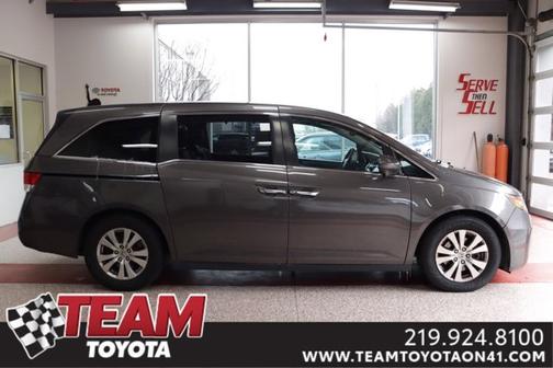 Photo 5 of 40 of 2017 Honda Odyssey EX-L
