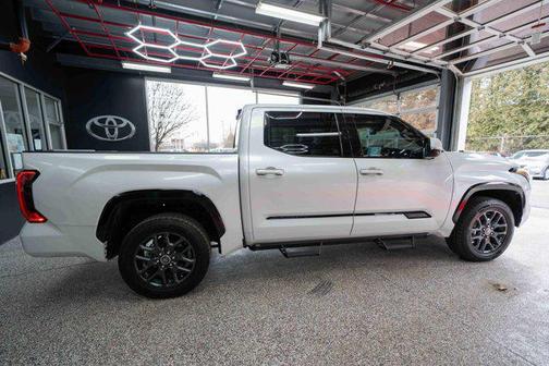 2023 Toyota Tundra Hybrid Platinum