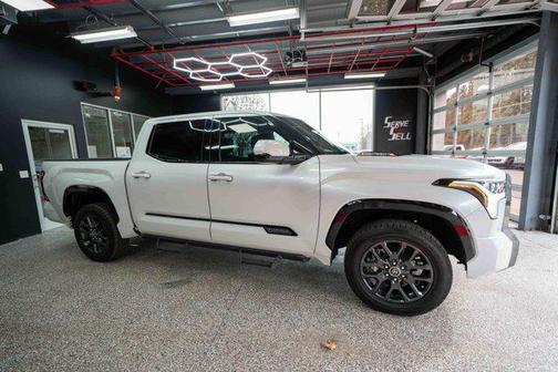 2023 Toyota Tundra Hybrid Platinum