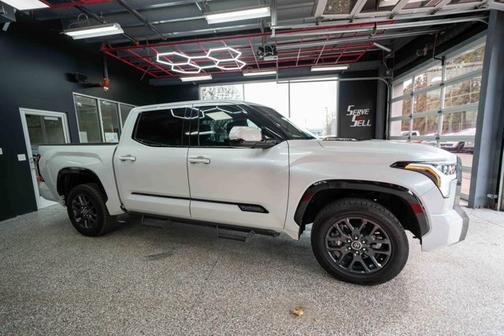 2023 Toyota Tundra Hybrid Platinum