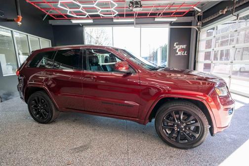 2018 Jeep Grand Cherokee Altitude