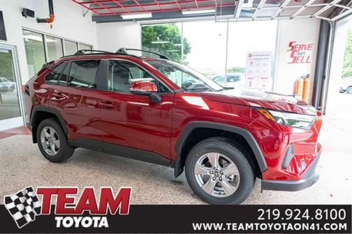 2025 Toyota RAV4 XLE