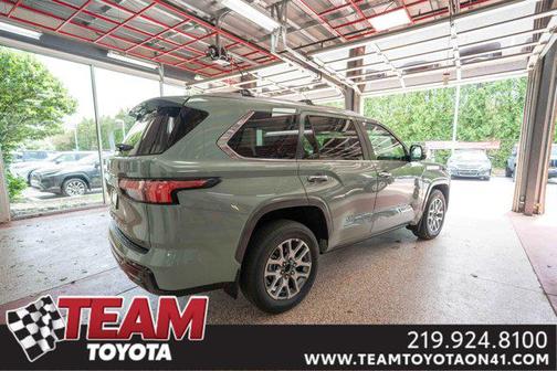 2025 Toyota Sequoia Base
