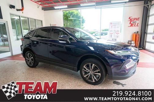 2023 Toyota Venza LE