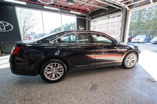 2019 Ford Taurus Limited