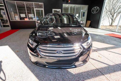 2019 Ford Taurus Limited