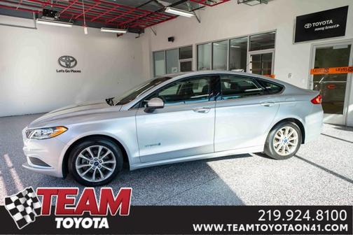 2017 Ford Fusion Hybrid SE