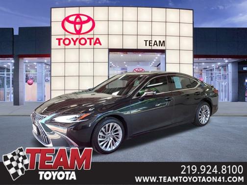 2023 Lexus ES 300h Ultra Luxury