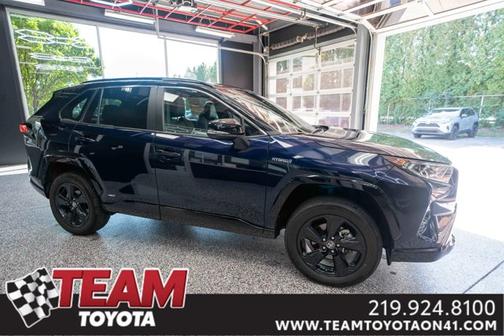 2021 Toyota RAV4 Hybrid SE
