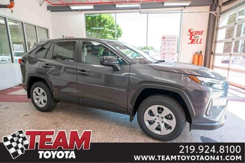 2025 Toyota RAV4 LE