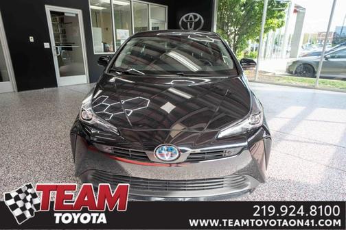 2022 Toyota Prius LE