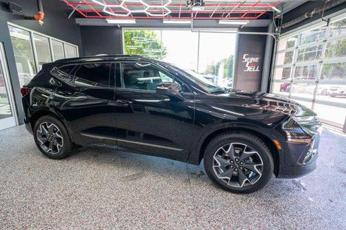 Black 2022 Chevrolet Blazer RS