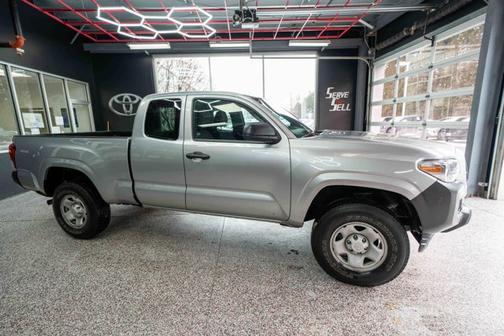 2022 Toyota Tacoma SR