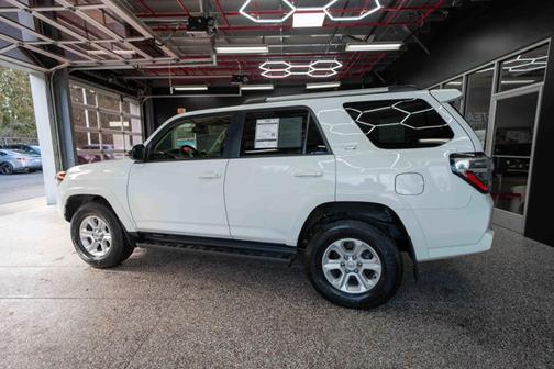 2024 Toyota 4Runner SR5