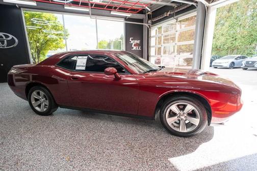 2019 Dodge Challenger SXT