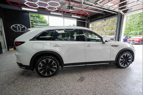 Rhodium White Premium 2024 Mazda CX-90 PHEV Premium