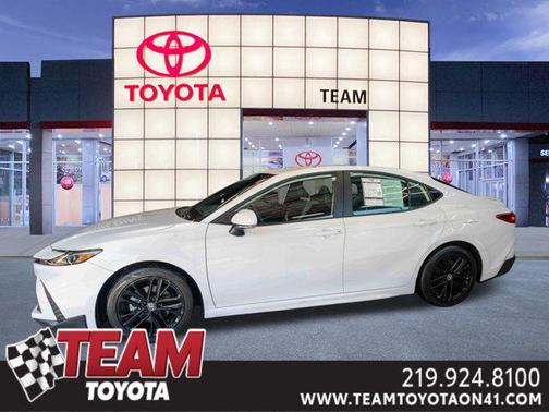 Ice Cap 2025 Toyota Camry SE