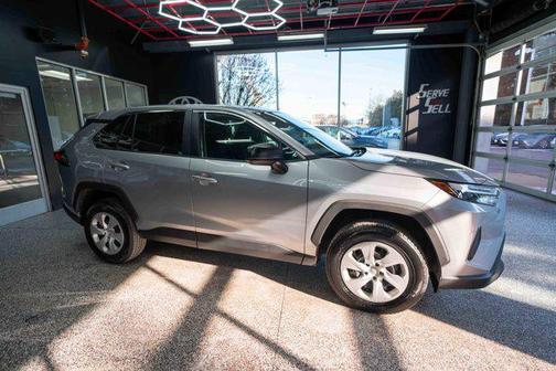 2024 Toyota RAV4 LE