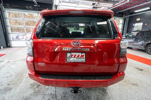 2024 Toyota 4Runner SR5