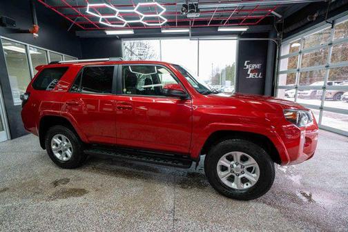 2024 Toyota 4Runner SR5