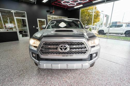 2016 Toyota Tacoma TRD Sport