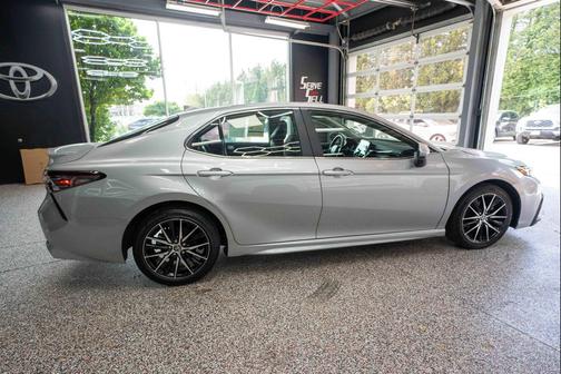 Celestial Silver Metallic 2024 Toyota Camry SE