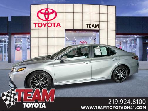 Celestial Silver Metallic 2024 Toyota Camry SE