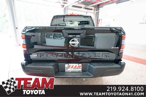 2024 Nissan Frontier S