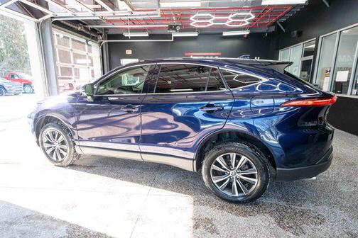 2022 Toyota Venza LE