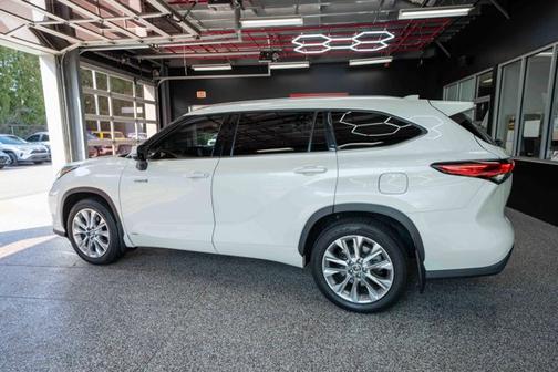 2021 Toyota Highlander Hybrid Limited