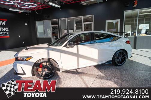 2025 Honda Civic Type R Base