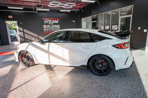 2025 Honda Civic Type R Base