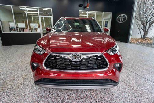 2026 Toyota Highlander Platinum