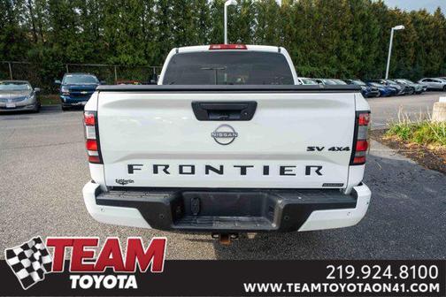 2023 Nissan Frontier SV