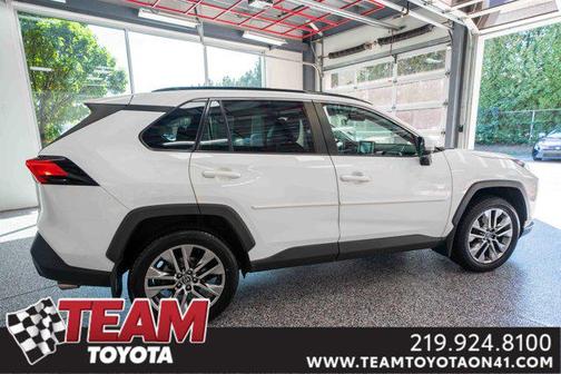 2020 Toyota RAV4 XLE Premium