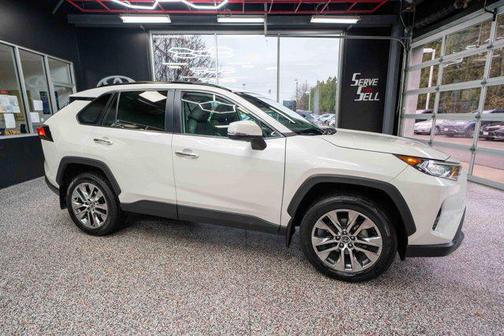 2020 Toyota RAV4 Limited