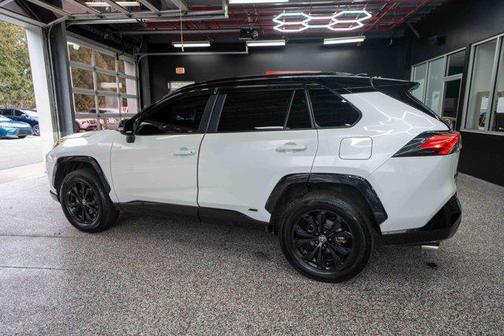 2024 Toyota RAV4 Hybrid SE