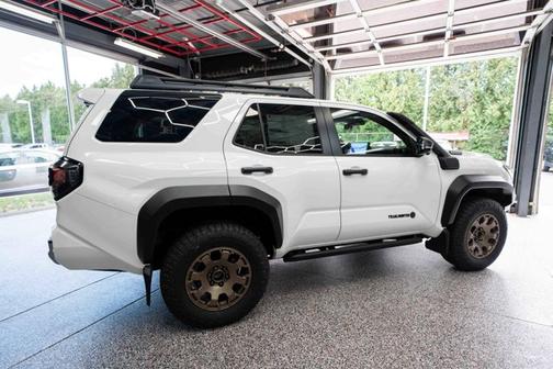 2025 Toyota 4Runner Hybrid Trailhunter