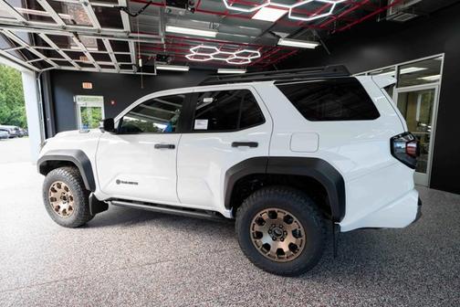 2025 Toyota 4Runner Hybrid Trailhunter
