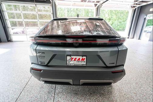 Overcast 2026 Toyota C-HR XSE