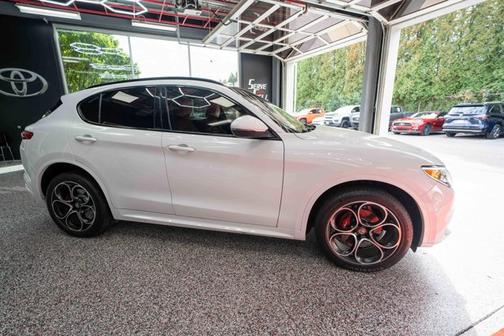 2021 Alfa Romeo Stelvio Ti Sport