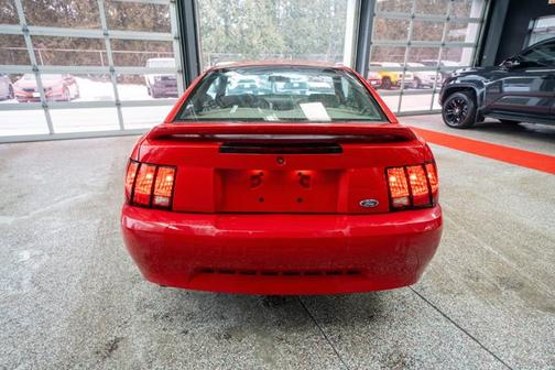 1999 Ford Mustang Base