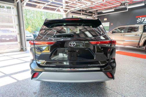 2020 Toyota Highlander Platinum