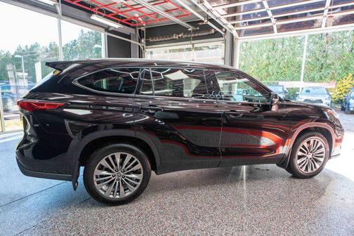 2020 Toyota Highlander Platinum