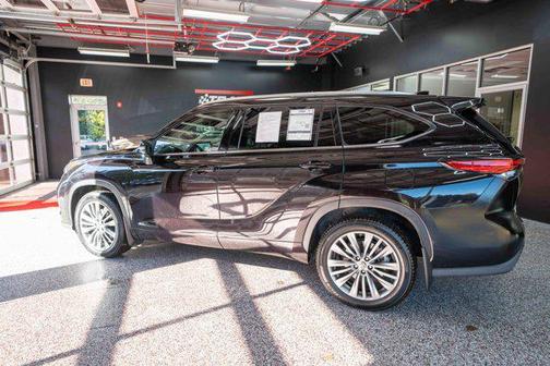 2020 Toyota Highlander Platinum
