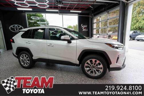 2025 Toyota RAV4 XLE Premium