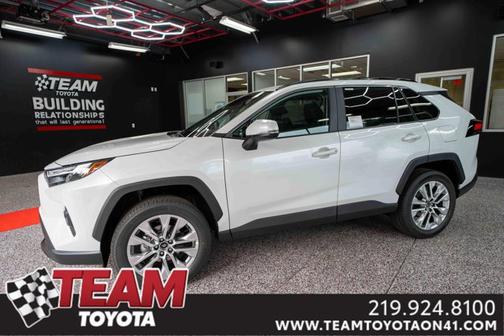 2025 Toyota RAV4 XLE Premium
